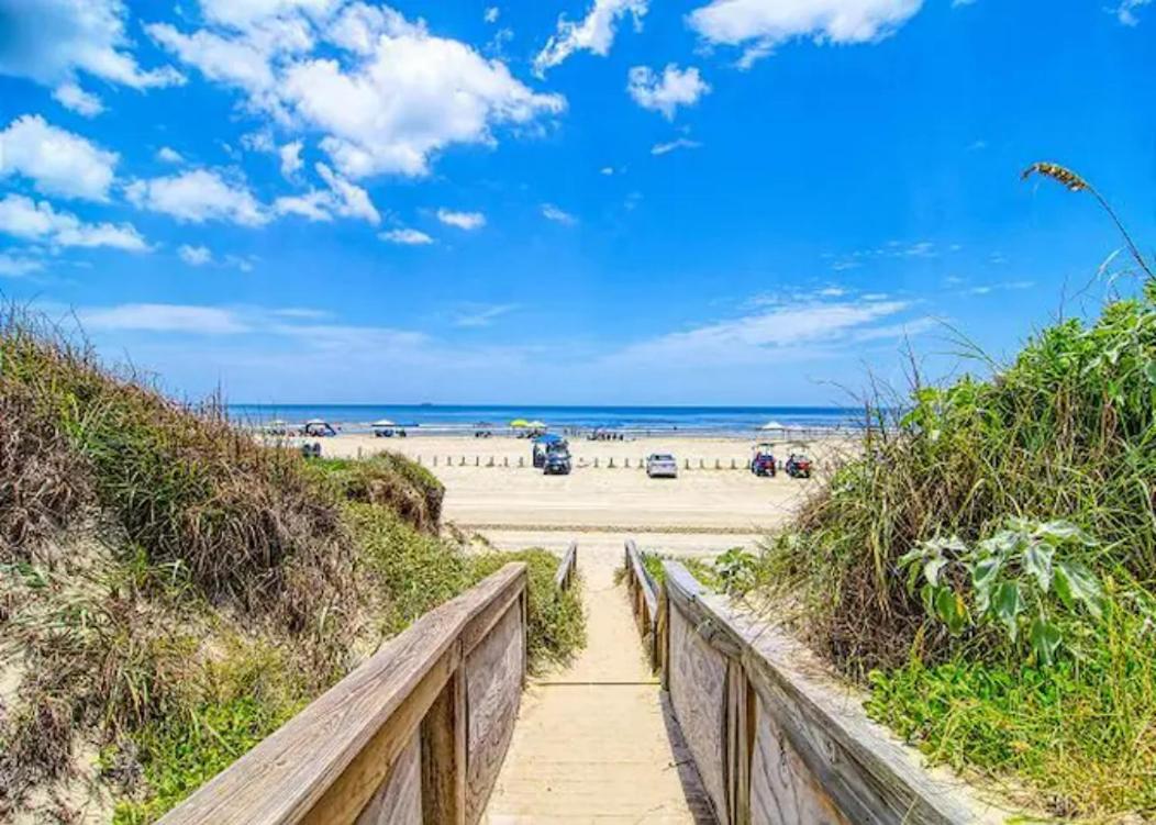 7 Bedroom Home Steps To The Beach With 4 Patios And Pool! Sleeps 20 Port Aransas Luaran gambar