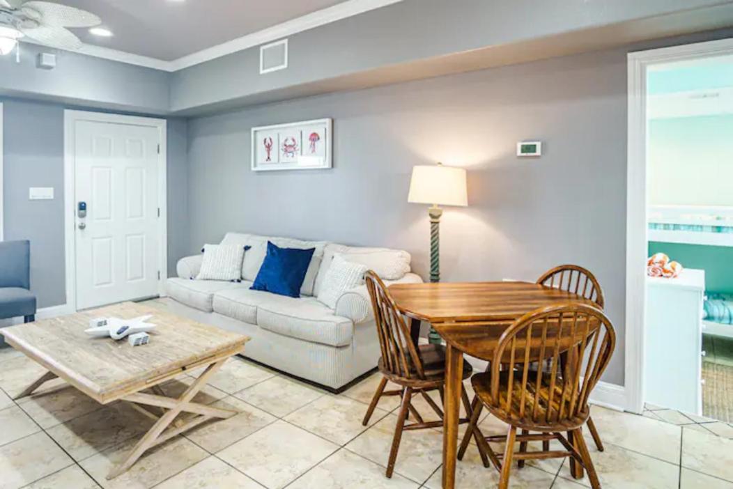 7 Bedroom Home Steps To The Beach With 4 Patios And Pool! Sleeps 20 Port Aransas Luaran gambar